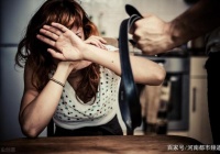 江苏省一女人家里被杀！警察：犯罪嫌疑人为其前任老公